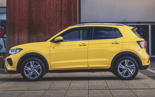 Volkswagen T-Cross R-Line (2024) UK (#122077)