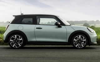 Mini Cooper S [3-door] (2024) UK (#122873)