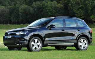 Volkswagen Touareg (2010) UK (#44888)