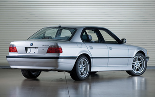 BMW 7 Series (1999) US (#82904)