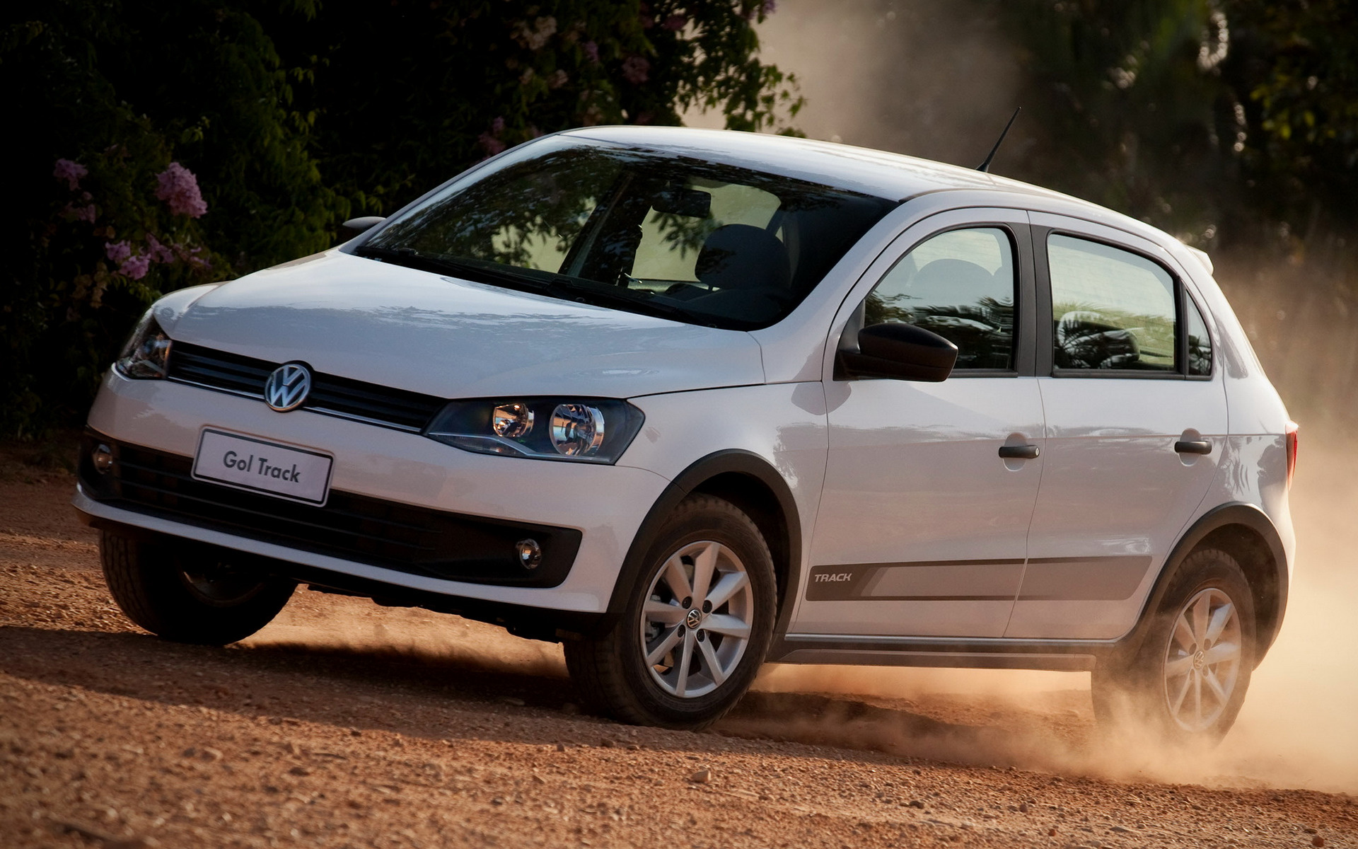 2013 Volkswagen Gol Track 5-door - Wallpapers and HD Images | Car Pixel
