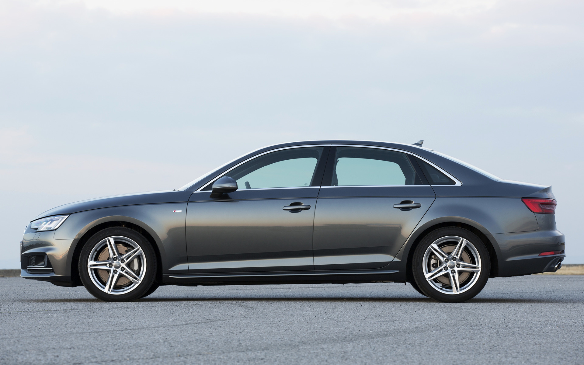 2016 Audi A4 Sedan line (JP) - and HD Images | Car