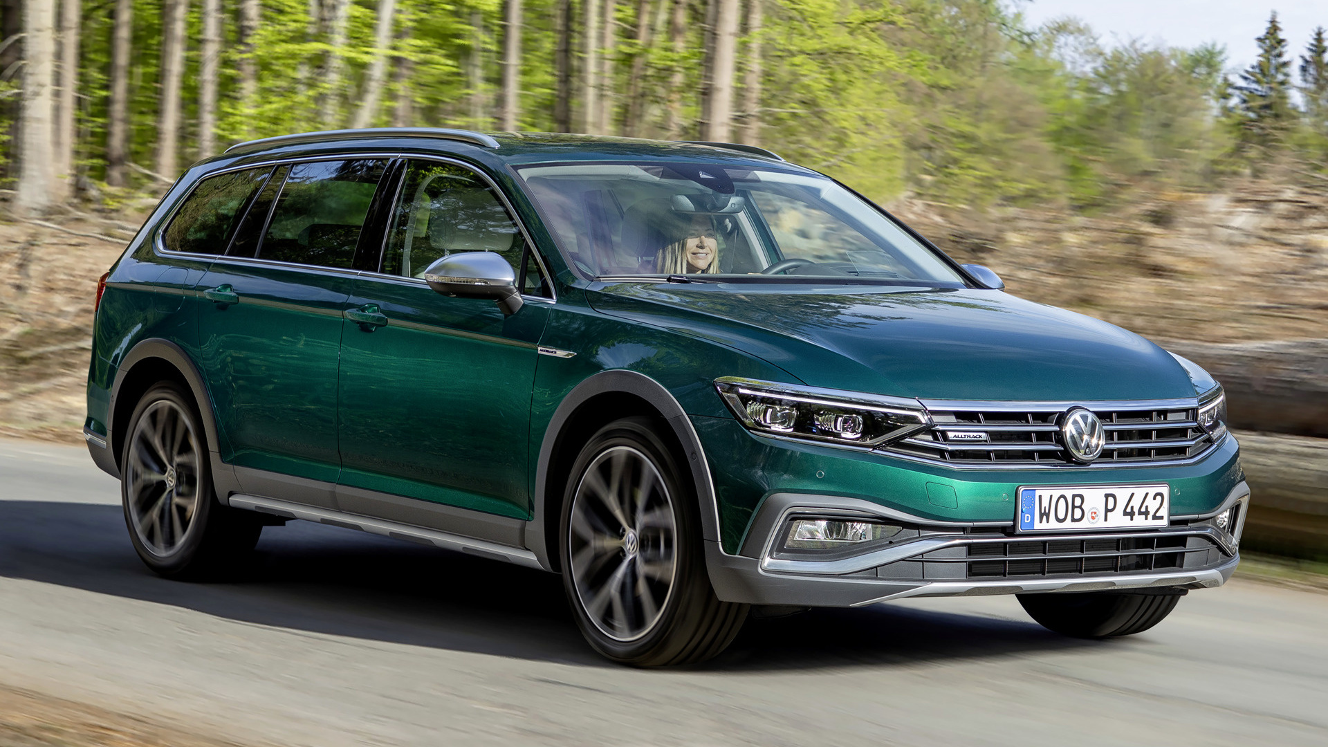 Пассат алттрак. VW Passat Alltrack 2019. Пассат Олтрек 2022. Пассат АЛТТРАК 2021. Фольксваген Олтрек 2021.