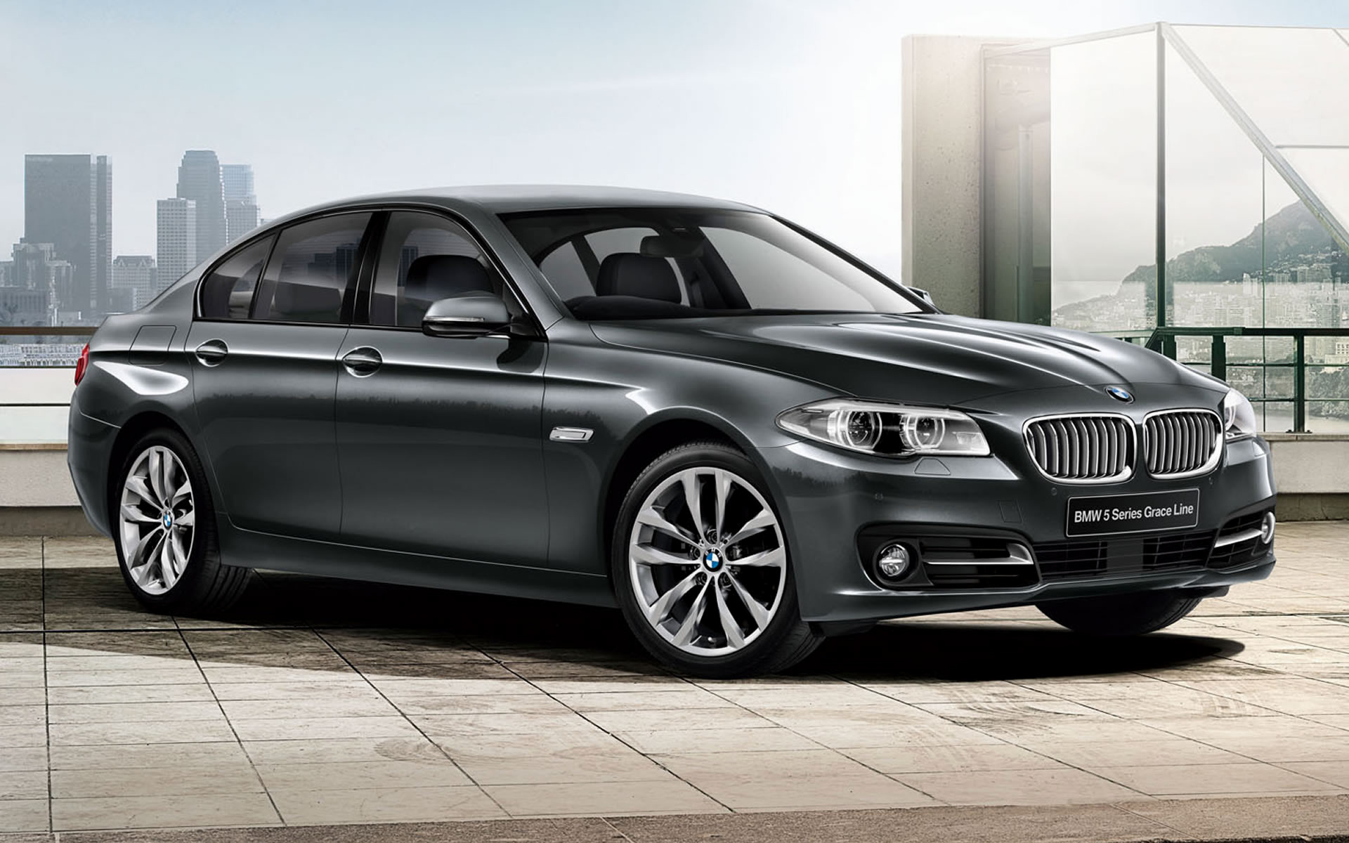 2015 BMW 5 Series Grace (JP) Wallpapers and Images | Car Pixel