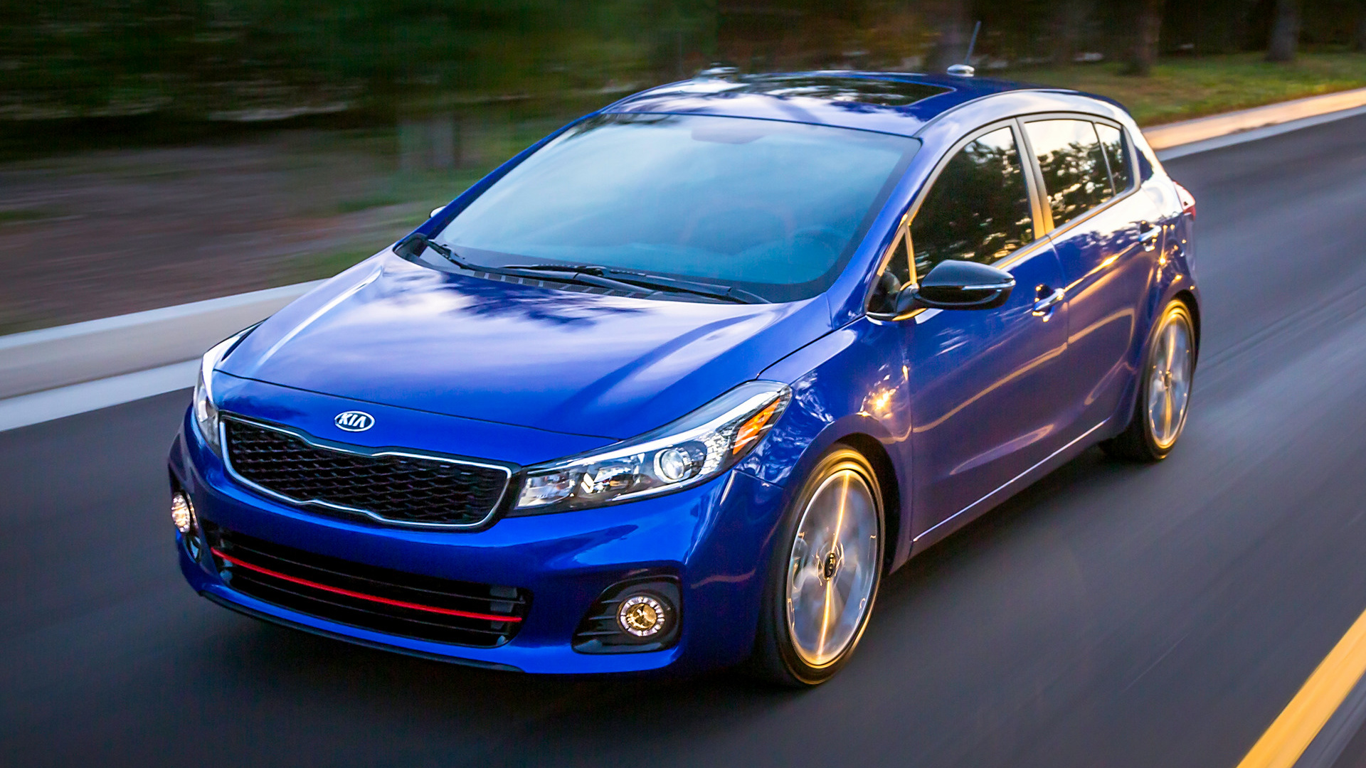 2017 Kia Forte5 - Wallpapers and HD Images | Car Pixel