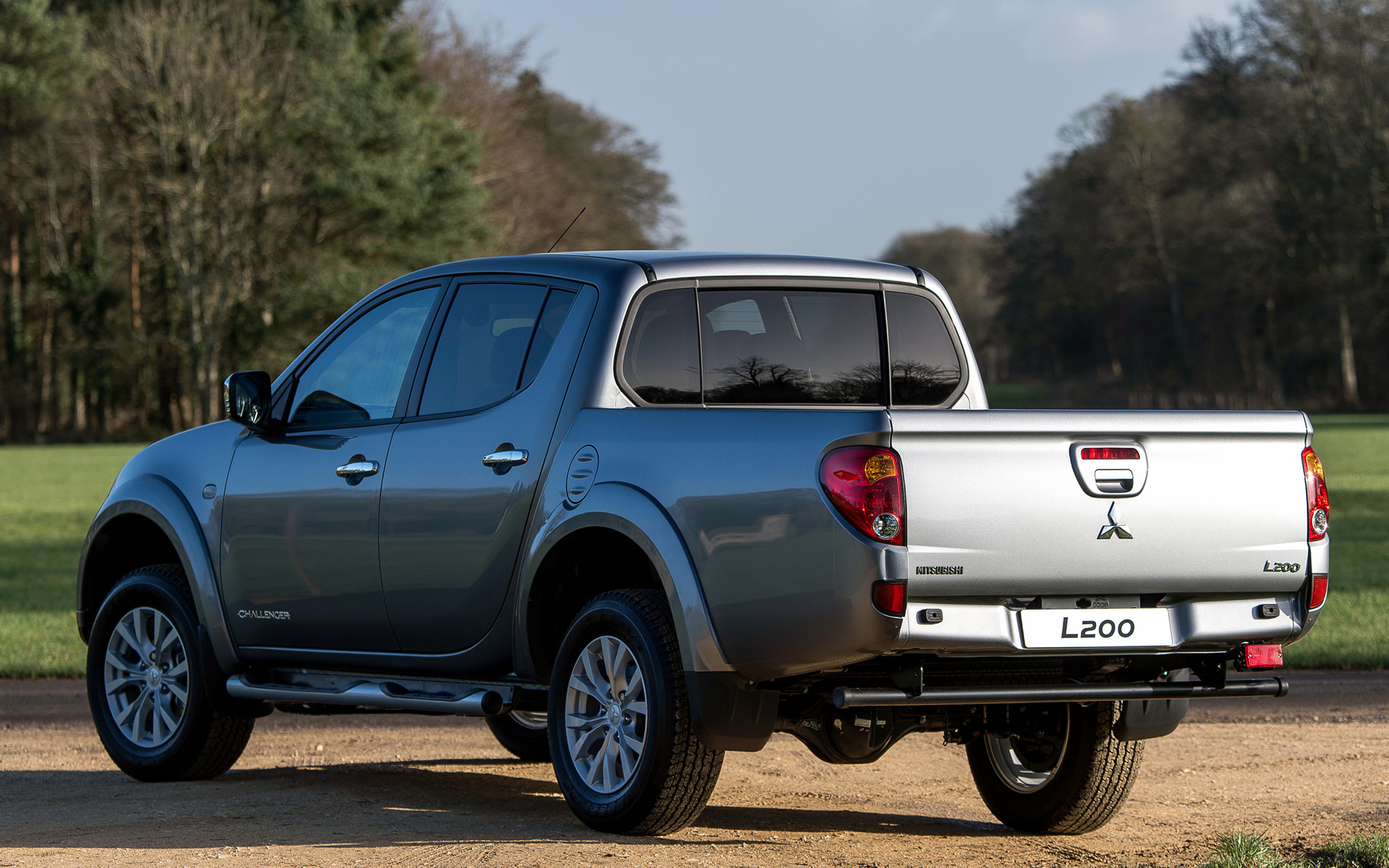 Detailed Walk & Talk Review of 2015 Mitsubishi L200 Challenger