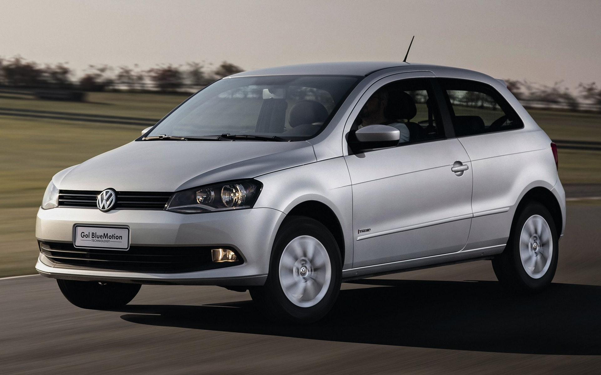 2012 Volkswagen Gol 3-door - Wallpapers and HD Images | Car Pixel