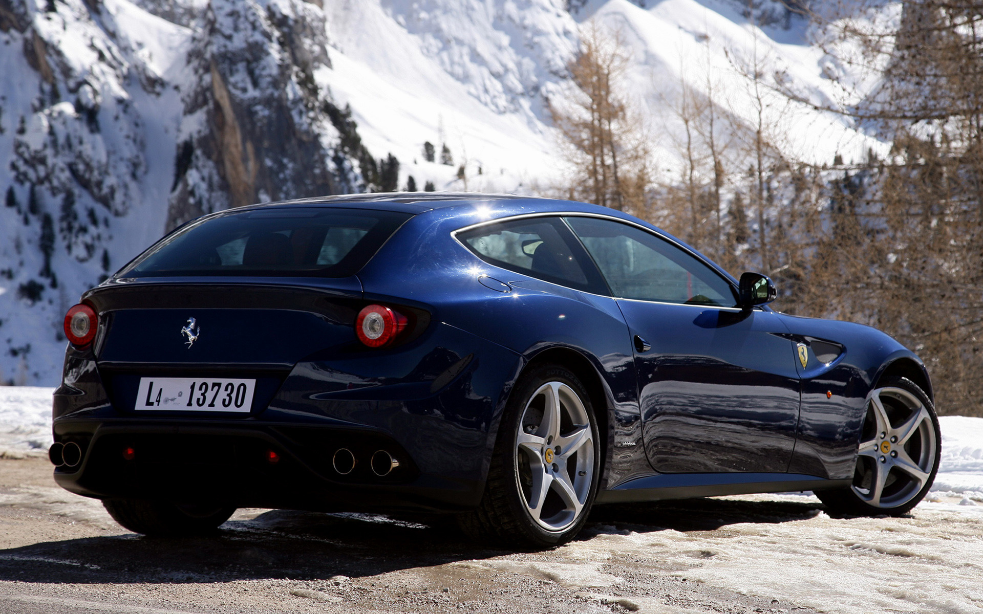 Ferrari FF 6 3